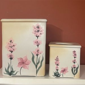 Bacova Ceramic Bathroom Basket & Tissue Cube